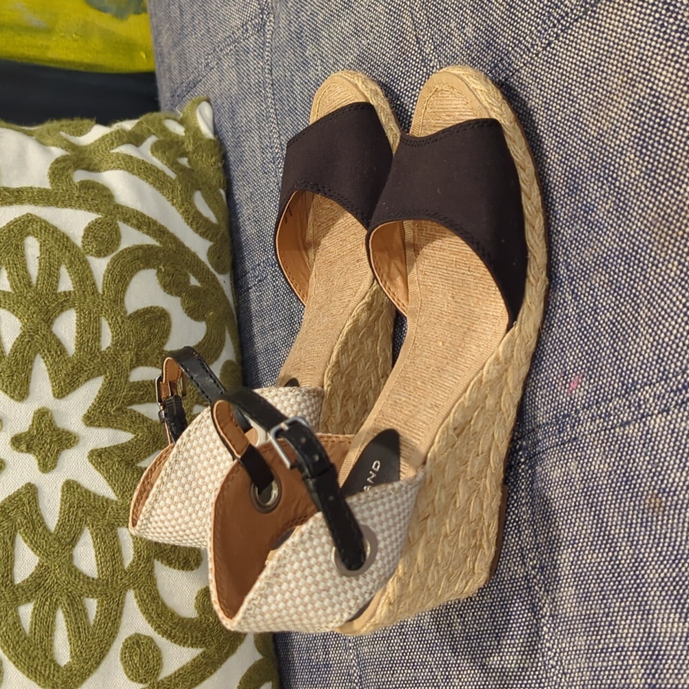 Lucky Brand “Kyndra” black and beige wedge heel sandals, size 7.5 NWOT - Picture 3 of 12